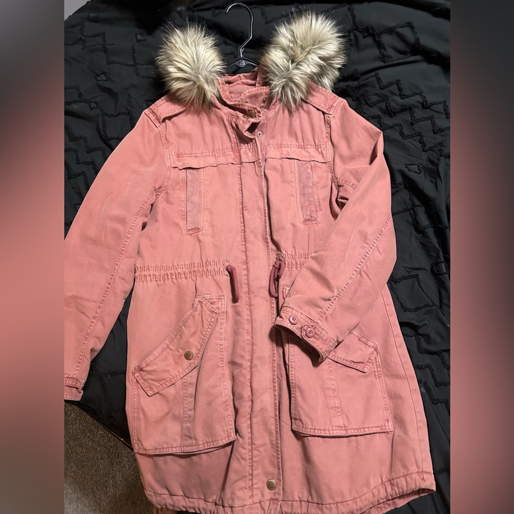 American Eagle salmon colored coat